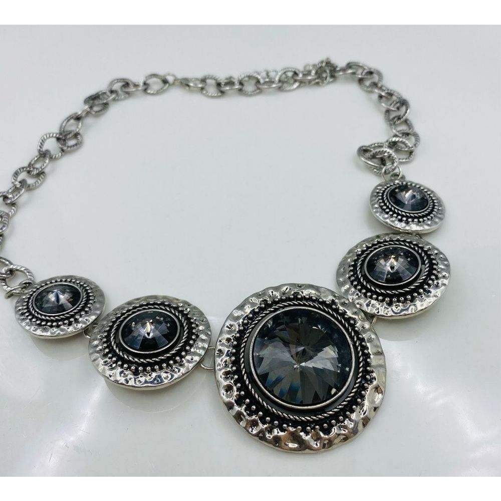 Necklace Silver Tone Round Multi Size Disk Hammer Beads Rope Design